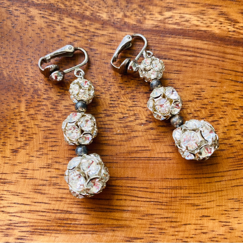 60s/70s Stunning Cubic Zirconia Tiered Dangling Clip-On Earrings